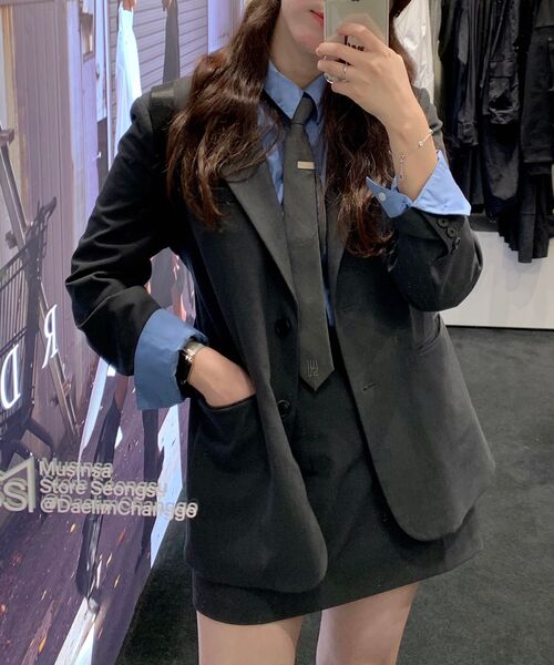MUSINSA STANDARD WOMAN(ムシンサスタンダードウーマン)の「レディースベーシックミニスカート【グレー】(スカート・レディース・その他・SMALL/MEDIUM/LARGE/X-SMALL)」の6枚目の写真
