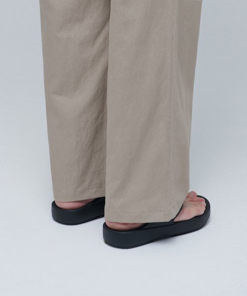 MUSINSA STANDARD(ムシンサスタンダード)の「コットンリネンワンタックワイドパンツ【ベージュ】(その他パンツ・メンズ・その他・36/34/32/30/26/28)」の9枚目の写真