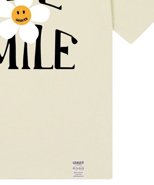 GRAVER（グレーバー）の「[ユニセックス]ナイススマイルロゴフラワー半袖Tシャツ_サンドベージュ（Tシャツ/カットソー・レディース・ベージュ・X-LARGE/SMALL/MEDIUM/LARGE）」の2枚目の写真