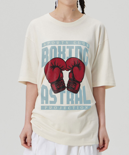 ASTRAL PROJECTION（アストラルプロジェクション）の「[スポーツクラブボクシング]コットンルーズフィット半袖Tシャツ_バターミルク（Tシャツ/カットソー・メンズ・その他・LARGE/MEDIUM/X-LARGE/XX-LARGE）」の3枚目の写真
