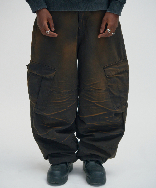 suade（スエード）の「WASHED CARGO PANTS [DARK BLACK]（その他パンツ・レディース・その他・SMALL/MEDIUM/LARGE）」の2枚目の写真