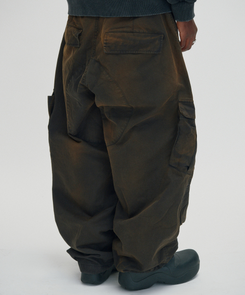 suade（スエード）の「WASHED CARGO PANTS [DARK BLACK]（その他パンツ・レディース・その他・SMALL/MEDIUM/LARGE）」の3枚目の写真