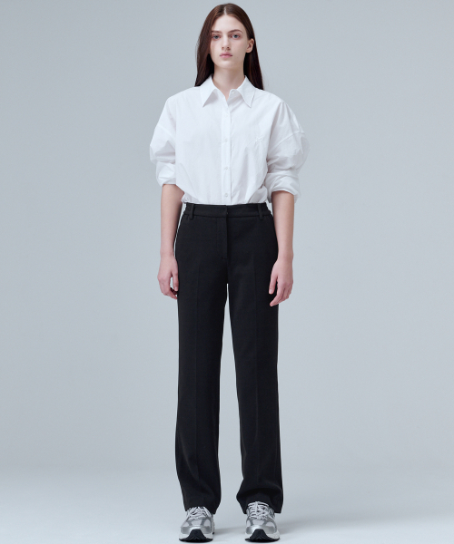 MALOUPE(マロップ)の「2132 クロップストレートパンツ (ブラック)(スラックス・レディース・ブラック・28/30/26)」の2枚目の写真