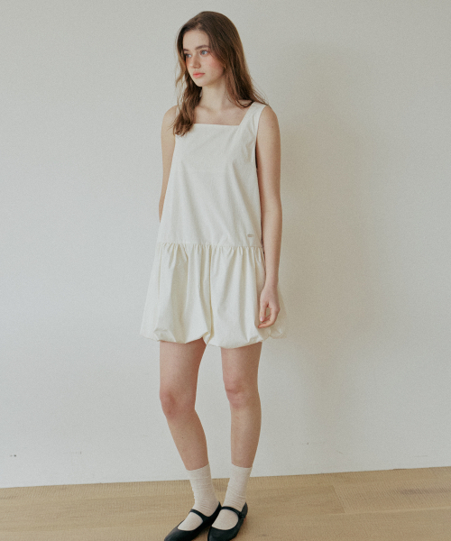 YUPPE(ヨッペ)の「BALOON SHIRRING ONEPIECE_IVORY(ワンピース・レディース・その他・FREE)」の2枚目の写真