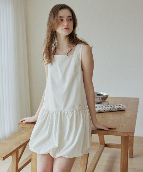 YUPPE(ヨッペ)の「BALOON SHIRRING ONEPIECE_IVORY(ワンピース・レディース・その他・FREE)」の3枚目の写真