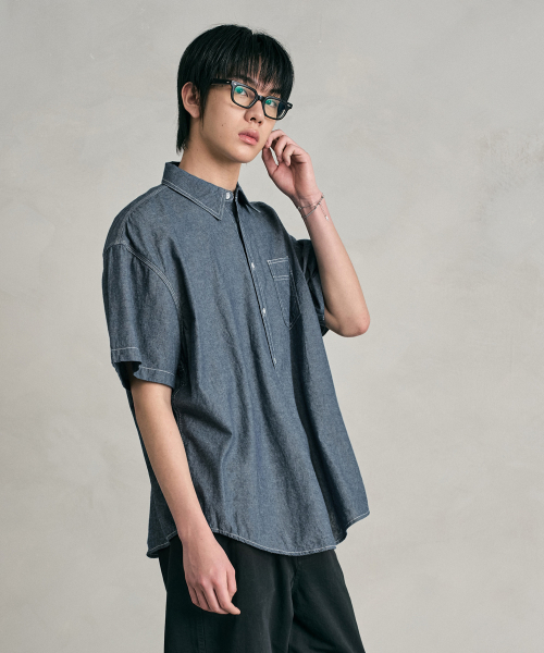 DECET(デケト)の「シャンブレーオーバーショートシャツ DCSH012ブルー(シャツ/ブラウス・メンズ・その他・SMALL/MEDIUM/LARGE)」の3枚目の写真