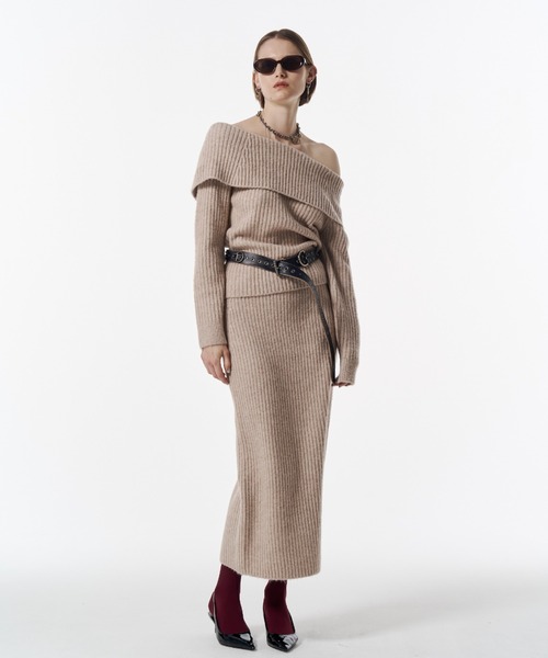 JOSE MOON（ジョゼムーン）の「OFF SHOULDER BULKY KNIT/オフショルダーバルキーニット（ニット/セーター・レディース・グレー/ベージュ/ブラック・FREE）」の19枚目の写真