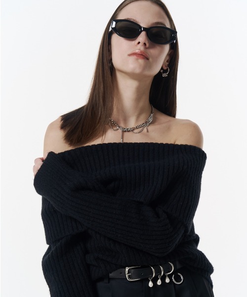 JOSE MOON（ジョゼムーン）の「OFF SHOULDER BULKY KNIT/オフショルダーバルキーニット（ニット/セーター・レディース・グレー/ベージュ/ブラック・FREE）」の6枚目の写真