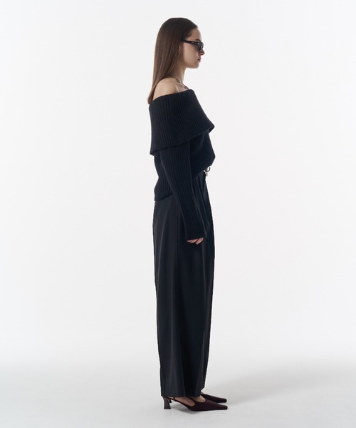 JOSE MOON（ジョゼムーン）の「OFF SHOULDER BULKY KNIT/オフショルダーバルキーニット（ニット/セーター・レディース・グレー/ベージュ/ブラック・FREE）」の12枚目の写真