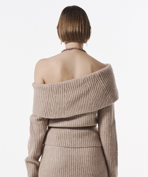 JOSE MOON（ジョゼムーン）の「OFF SHOULDER BULKY KNIT/オフショルダーバルキーニット（ニット/セーター・レディース・グレー/ベージュ/ブラック・FREE）」の18枚目の写真