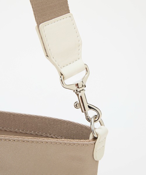 Breath TOPKAPI(ブレストプカピ)の「【Breath TOPKAPI sis】【WEB限定】ナイロン レザーポケット ミニ ショルダーバッグ 軽量 / CALM カーム(ショルダーバッグ・レディース・カーキ/ブラック/ベージュ/グレー・FREE)」の11枚目の写真