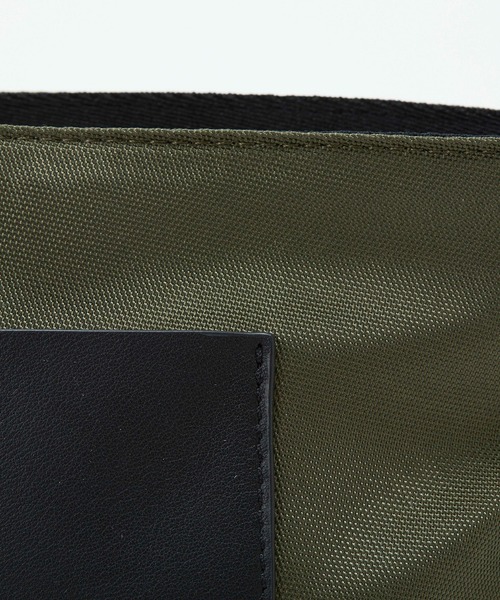 Breath TOPKAPI(ブレストプカピ)の「【Breath TOPKAPI sis】【WEB限定】ナイロン レザーポケット ミニ ショルダーバッグ 軽量 / CALM カーム(ショルダーバッグ・レディース・カーキ/ブラック/ベージュ/グレー・FREE)」の20枚目の写真