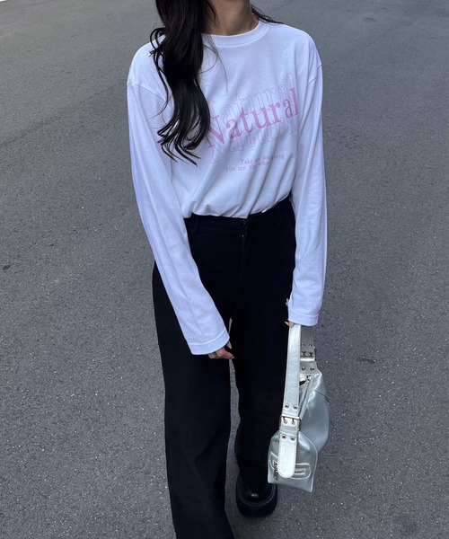 etta(エタ)の「ピンクデザインロンT/長袖Tシャツ(Tシャツ/カットソー・レディース・ホワイト/A・MEDIUM/SMALL/X-LARGE/LARGE)」の3枚目の写真