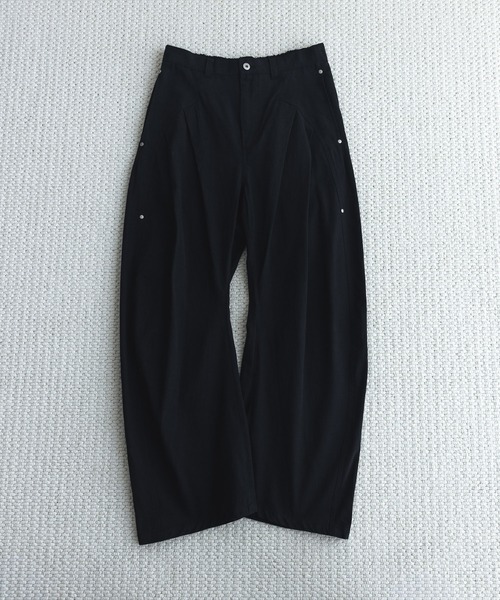 remer(リメール)の「コットンギャバタックカーブパンツ - cotton gabardine tuck curved pants(その他パンツ・メンズ・チャコールグレー/ブラック・LARGE/MEDIUM/SMALL/X-SMALL)」の10枚目の写真