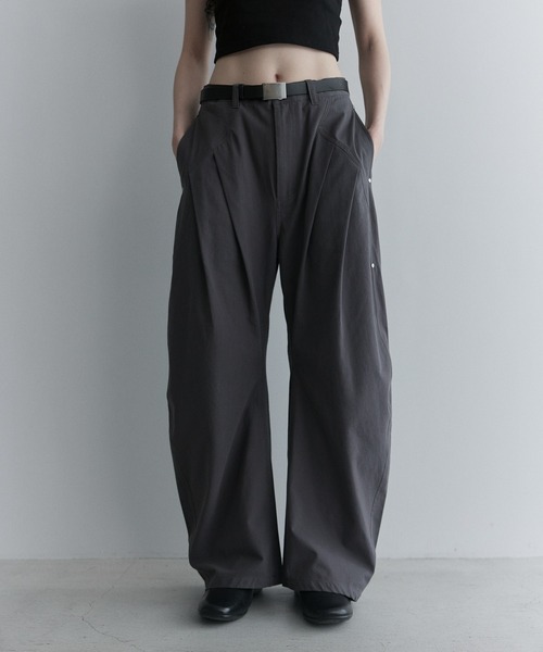 remer(リメール)の「コットンギャバタックカーブパンツ - cotton gabardine tuck curved pants(その他パンツ・メンズ・チャコールグレー/ブラック・LARGE/MEDIUM/SMALL/X-SMALL)」の22枚目の写真