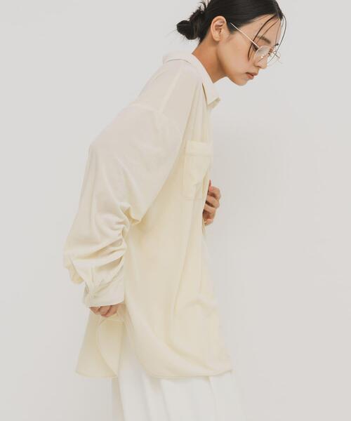 KBF（ケイビーエフ）の「シアーベロアルーズシャツ（シャツ/ブラウス・レディース・ダークブラウン/ブラック/アイボリー・ONE）」の6枚目の写真