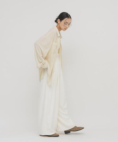 KBF（ケイビーエフ）の「シアーベロアルーズシャツ（シャツ/ブラウス・レディース・ダークブラウン/ブラック/アイボリー・ONE）」の8枚目の写真