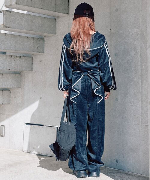 OLIVE des OLIVE(オリーブデオリーブ)の「袖ラインコンパクトパーカー(Tシャツ/カットソー・レディース・ピンク/トップグレー/ブラック・FREE)」の10枚目の写真