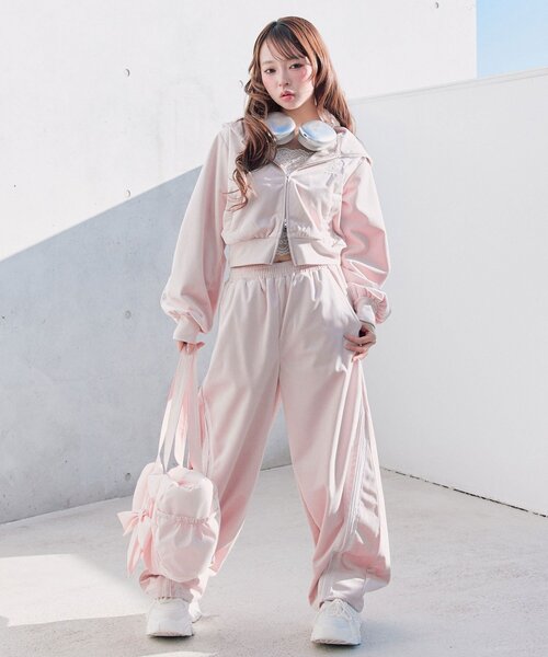 OLIVE des OLIVE(オリーブデオリーブ)の「袖ラインコンパクトパーカー(Tシャツ/カットソー・レディース・ピンク/トップグレー/ブラック・FREE)」の17枚目の写真