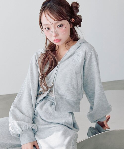 OLIVE des OLIVE（オリーブデオリーブ）の「袖ラインコンパクトパーカー（Tシャツ/カットソー・レディース・ピンク/トップグレー/ブラック・FREE）」の2枚目の写真