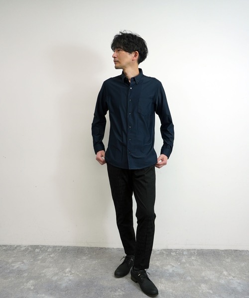 HIDEAWAYS NICOLE(ハイダウェイニコル)の「【HIDEAWAYS BLACK】シアーマイクロチェックレギュラーカラーシャツ(シャツ/ブラウス・メンズ・ブラック/ブルー/オフホワイト・MEDIUM/X-LARGE/LARGE)」の4枚目の写真