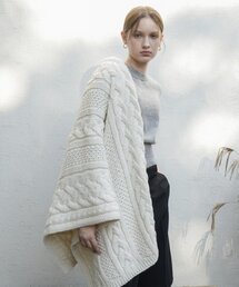 VLETI（ブレッティ）の「Twisted Knit Blanket (Ivory)（ブランケット）」
