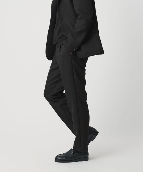 BEAUTY&YOUTH UNITED ARROWS(ビューティーアンドユースユナイテッドアローズ)の「東レ/TORAY ワルツ 1プリーツ テーパード パンツ NO.5 セットアップ対応 ヨコストレッチ ウォッシャブル(スラックス・メンズ・ブラック/ダークグレー/ダークブラウン・S/XL/M/L)」の6枚目の写真