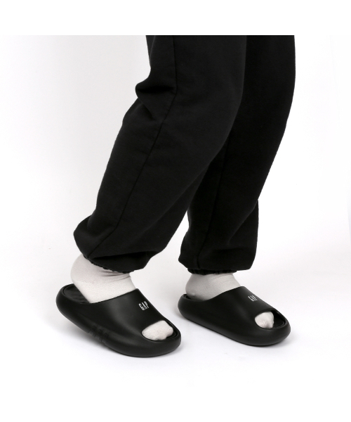 GAP（ギャップ）の「ソフトチューブスライド（ブラック）（サンダル・レディース・ブラック・FREE）」の6枚目の写真