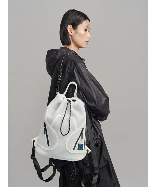 UN3D.（アンスリード）の「4WAY MESH BACK PACK / 4WAYメッシュバックパック（バックパック/リュック・レディース・ホワイト/ブラック・FREE）」の22枚目の写真