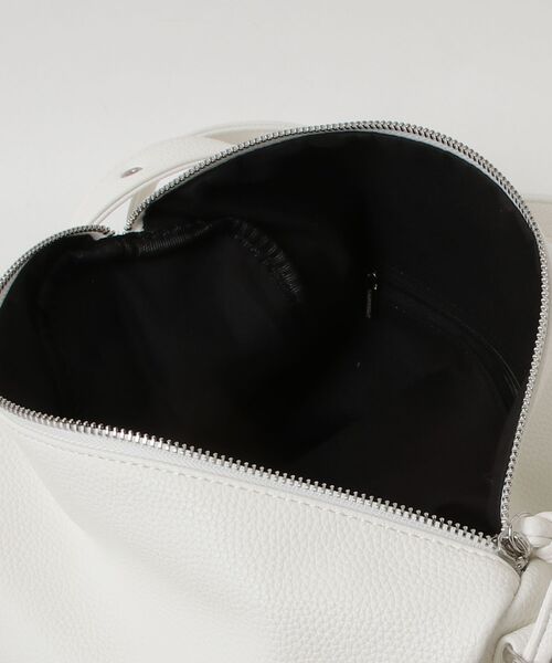 VACANCY（ヴァカンシー）の「ベルトバックルトートバッグ（トートバッグ・レディース・ブラック/ホワイト・FREE）」の11枚目の写真