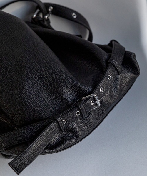 VACANCY（ヴァカンシー）の「ベルトバックルトートバッグ（トートバッグ・レディース・ブラック/ホワイト・FREE）」の17枚目の写真