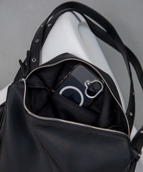 VACANCY（ヴァカンシー）の「ベルトバックルトートバッグ（トートバッグ・レディース・ブラック/ホワイト・FREE）」の21枚目の写真