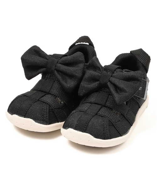 IFME（イフミー）の「BABY｜ifme CALIN WFS ビックリボン サマーシューズ【直営店限定】（サンダル・キッズ・ブラック/ベージュ/ピンク/ホワイト・15.0cm/14.5cm/14.0cm/13.5cm/13.0cm/12.5cm/12.0cm）」の3枚目の写真