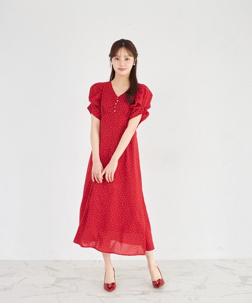 tocco closet（トッコ　クローゼット）の「ハート飾り釦ランダムプチハートプリントワンピース（ワンピース・レディース・レッド/アイボリー・M）」の12枚目の写真
