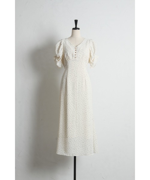 tocco closet（トッコ　クローゼット）の「ハート飾り釦ランダムプチハートプリントワンピース（ワンピース・レディース・レッド/アイボリー・M）」の21枚目の写真