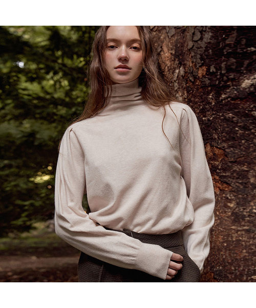 VASCARA(バスカラ)の「Puff Sleeve Turtleneck Knitwear (4colors)(ニット/セーター・レディース・ブラック/ライトベージュ/カーキ/ブラウン・FREE)」の3枚目の写真