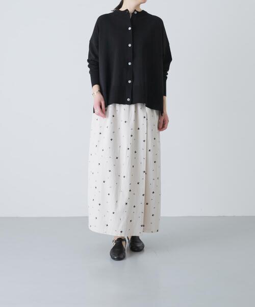 かぐれ（カグレ）の「ツバメ刺繍ラップスカート（スカート・レディース・ブラック/アイボリー・FREE）」の5枚目の写真