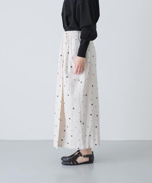 かぐれ（カグレ）の「ツバメ刺繍ラップスカート（スカート・レディース・ブラック/アイボリー・FREE）」の8枚目の写真