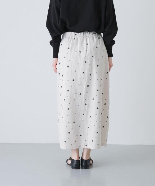 かぐれ（カグレ）の「ツバメ刺繍ラップスカート（スカート・レディース・ブラック/アイボリー・FREE）」の9枚目の写真