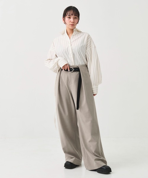 STUDIOUS(ステュディオス)の「【STUDIOUS/ステュディオス】Belted Stretch Trousers/ベルテッドストレッチトラウザー/スラックス/ワイドパンツ/ベルト取り外し可/ウォッシャブル/脚長/くびれ効果(スラックス・レディース・ブラック/ベージュ/ダークグレー・1/2)」の6枚目の写真