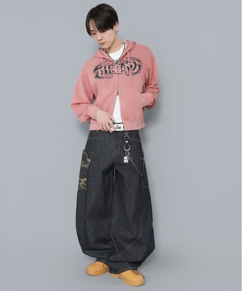 SPINNS（スピンズ）の「短丈ダブルジップパーカー/パッチワークカモフラロゴ/ショート丈（パーカー・メンズ・ブラック系その他/杢グレー/ピンク系その他・ONESIZE）」の14枚目の写真