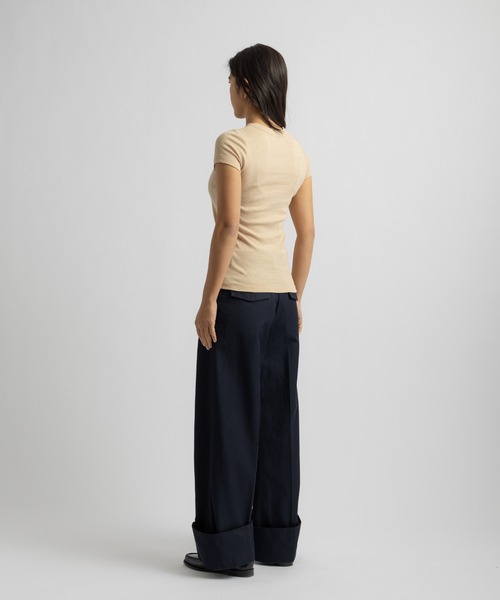 Saturdays NYC（サタデーズ ニューヨークシティ ）の「Naomi Ribbed Tee | WOMEN（Tシャツ/カットソー・レディース・ホワイト/ベージュ/グレー・S/M/L）」の18枚目の写真