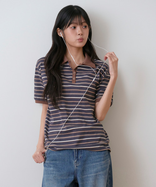 SAYUU(サユ)の「ストライプビスケットカラー半袖Tシャツチャコール(ポロシャツ・レディース・チャコールグレー・FREE)」の3枚目の写真