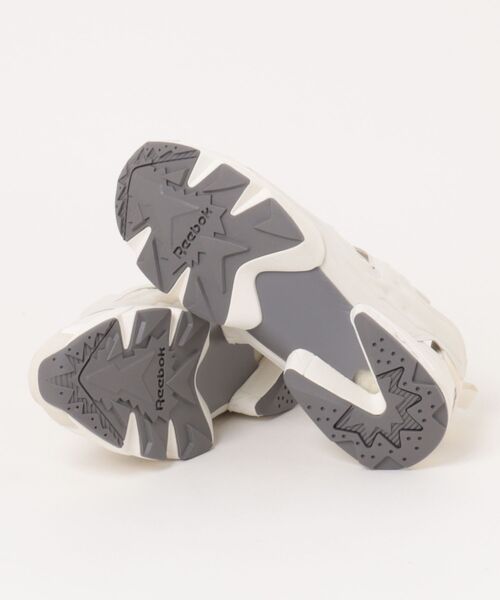 ASBee(アスビー)の「Reebok リーボック INSTAPUMP FURY 94 メンズスニーカー(インスタポンプフューリー94) 120737 100211660 ホワイト/ベージュ/タン(スニーカー・メンズ・ホワイト・26.0cm/26.5cm/28.0cm/27.5cm/27.0cm)」の3枚目の写真