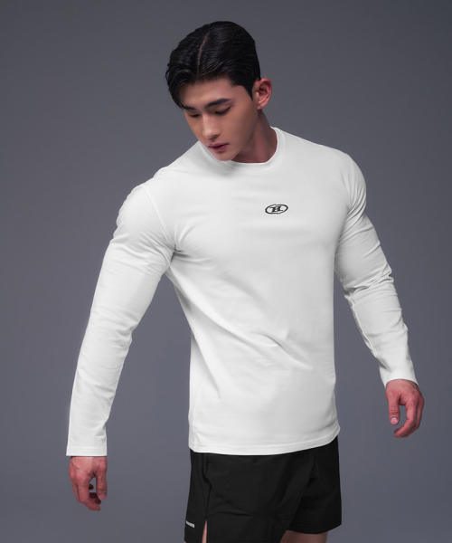 BORN TO WIN（ボーントゥウィン）の「SILVER B LOGO MUSCLE FIT LONG SLEEVE [WHITE]（Tシャツ/カットソー・メンズ・その他・1/2/4/3）」の4枚目の写真