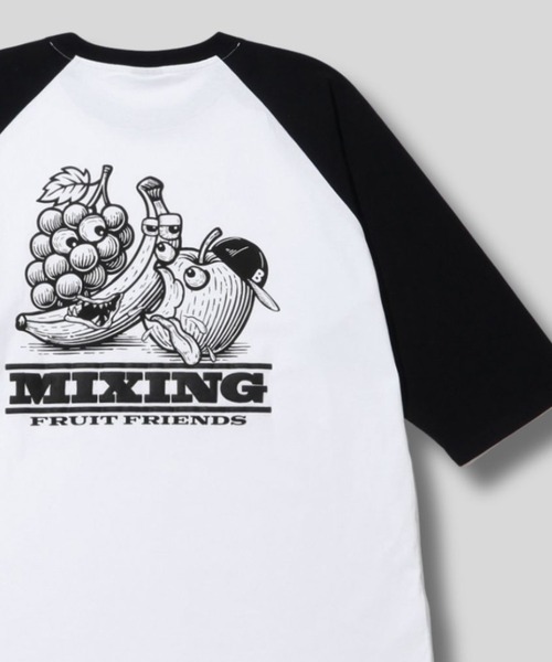 NAVY(ネイビー)の「【NAVY/ ネイビー】発泡バックプリント ラグラン7分袖Tシャツ(Tシャツ/カットソー・メンズ・チャコール/ブラック系1/グリーン/ブラック系2・M/L/XL)」の2枚目の写真
