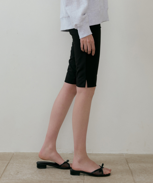 REORG(リオルグ)の「BATD CLASSIC BIKER PANTS BLACK(その他パンツ・レディース・その他・SMALL/MEDIUM)」の2枚目の写真