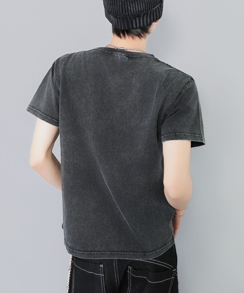 SPINNS（スピンズ）の「短丈ピグメント加工ワンポイント半袖Tシャツ/クロスメタルロゴ（Tシャツ/カットソー・メンズ・ホワイト/ブラック/ブラック系その他/ブラウン系その他/グリーン系その他/ピンク系その他/ウッドランド・ONESIZE）」の18枚目の写真