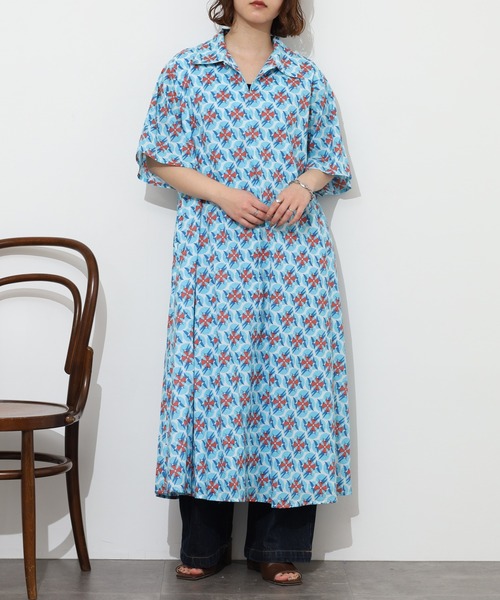 KILKI(キルキー)の「kilki スワロープリントワンピース 半端袖(ワンピース・レディース・ブルー系/グリーン系・ONESIZE)」の2枚目の写真