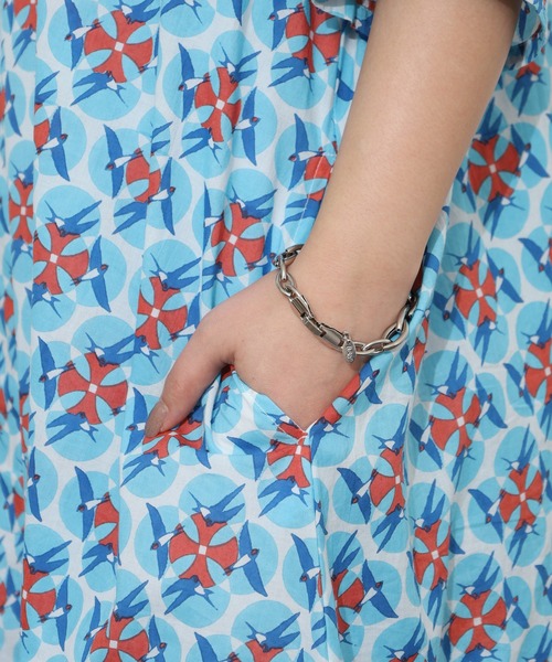 KILKI(キルキー)の「kilki スワロープリントワンピース 半端袖(ワンピース・レディース・ブルー系/グリーン系・ONESIZE)」の21枚目の写真